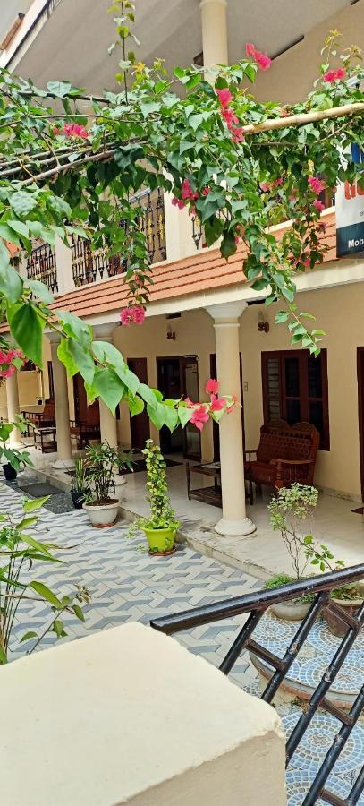Marina Guest House 可瓦兰 外观 照片