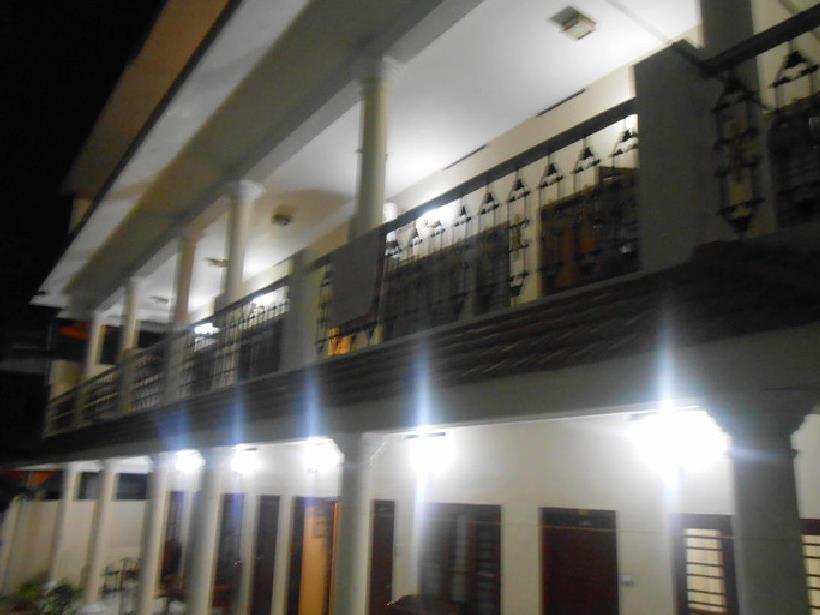 Marina Guest House 可瓦兰 外观 照片